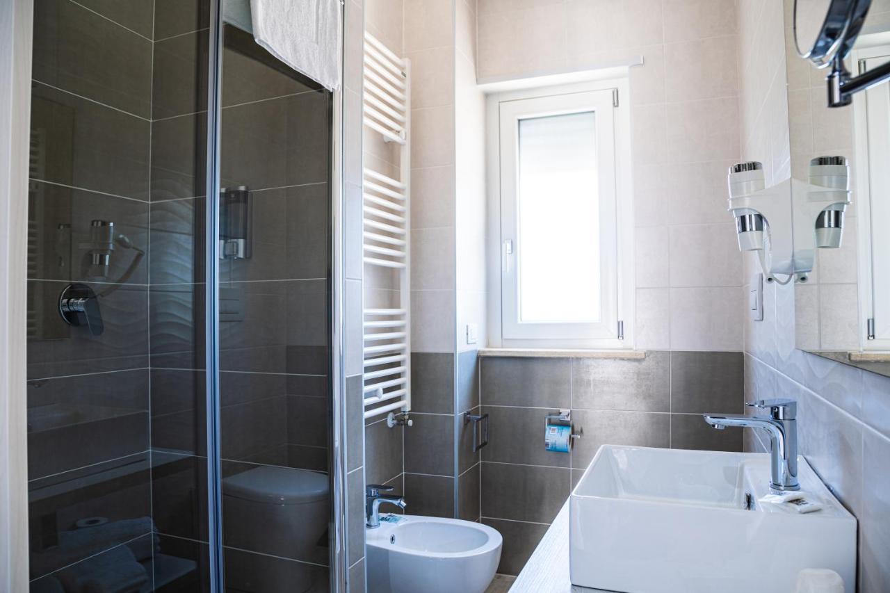 Ninfa Marina Hotel Termoli Eksteriør billede